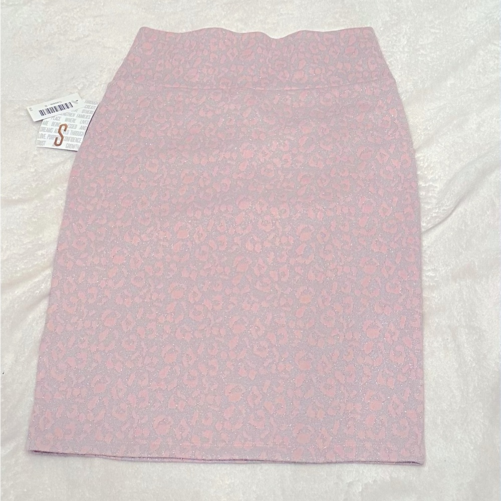 Brand new Lula Roe “Cassie” versatile pencil skirt